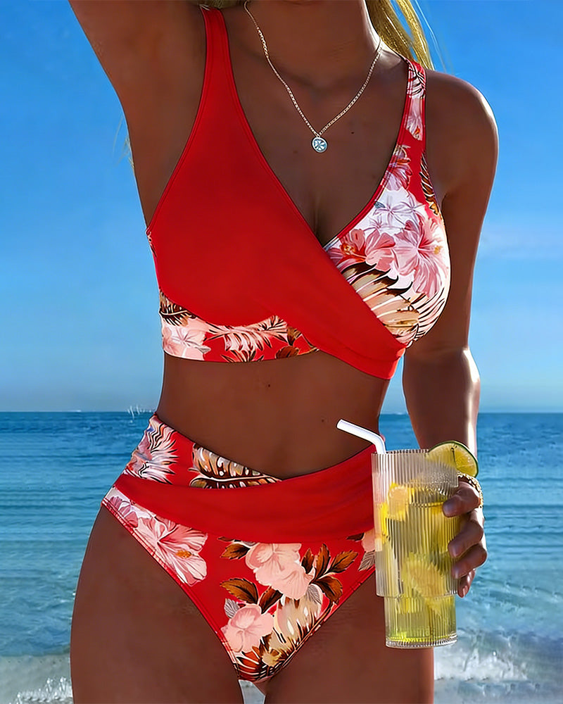 Contrast Floral Print Bikini with Cutout