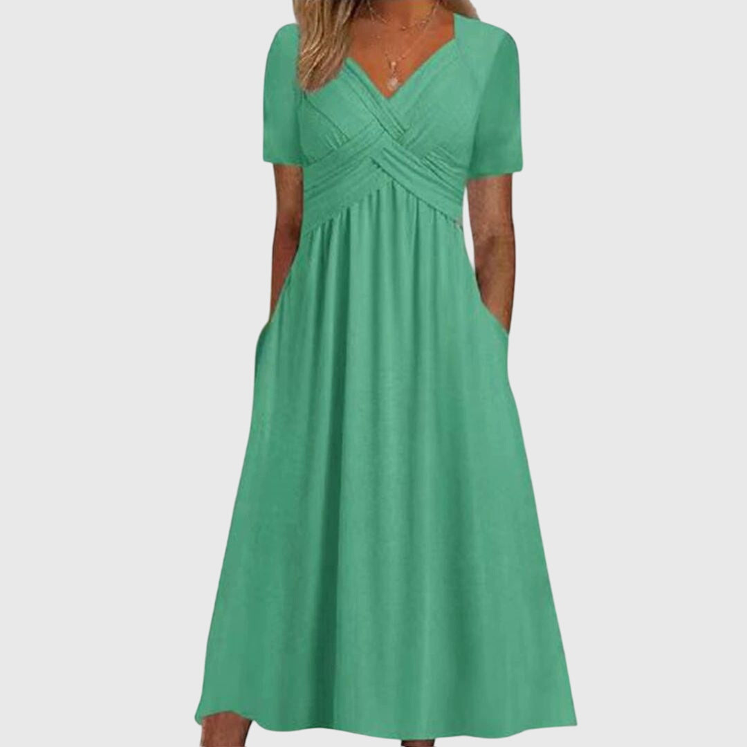Amanda - Flattering Dress