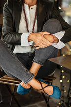 CROSS STRAP PUMPS